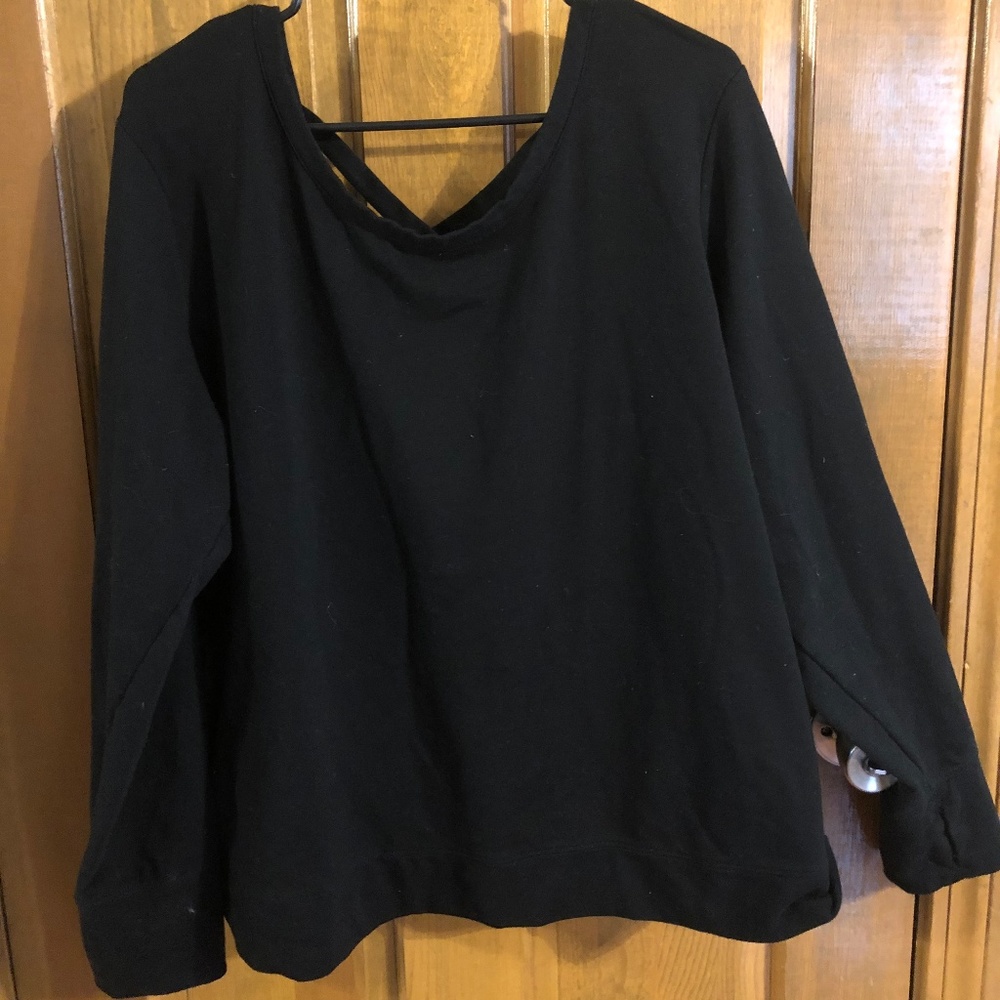 ONLY 7 DAYS UNTIL I DONATE-MAKE OFFER!  Thumb hole